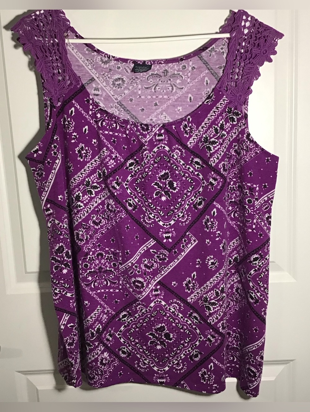 Faded Glory Purple Paisley Crochet-Trim Tank XL